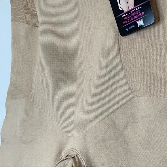 Bali Comfort Revolution Seamless High Waisted Thigh Slimmer Shapewear Large - Picture 9 of 16